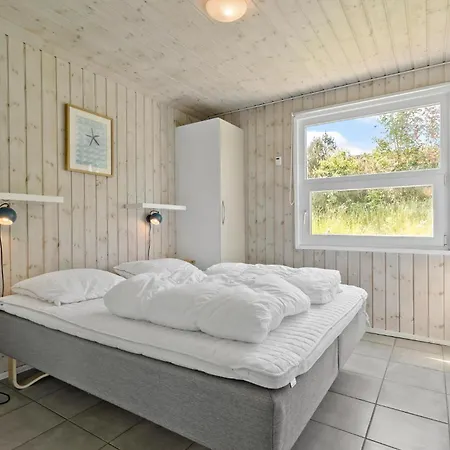 Feriehus Beautiful In With Wifi