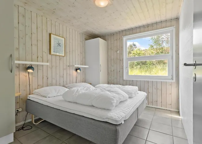 Feriehus Beautiful In With Wifi